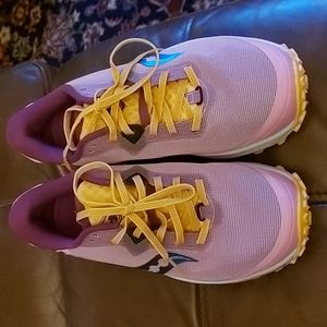 Saucony Peregrine 11 trail running shoes